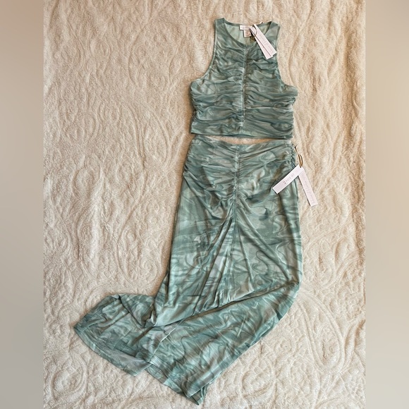 House of Harlow 1960 Dresses & Skirts - House of Harlow 1960 Ruched 2 Piece Set